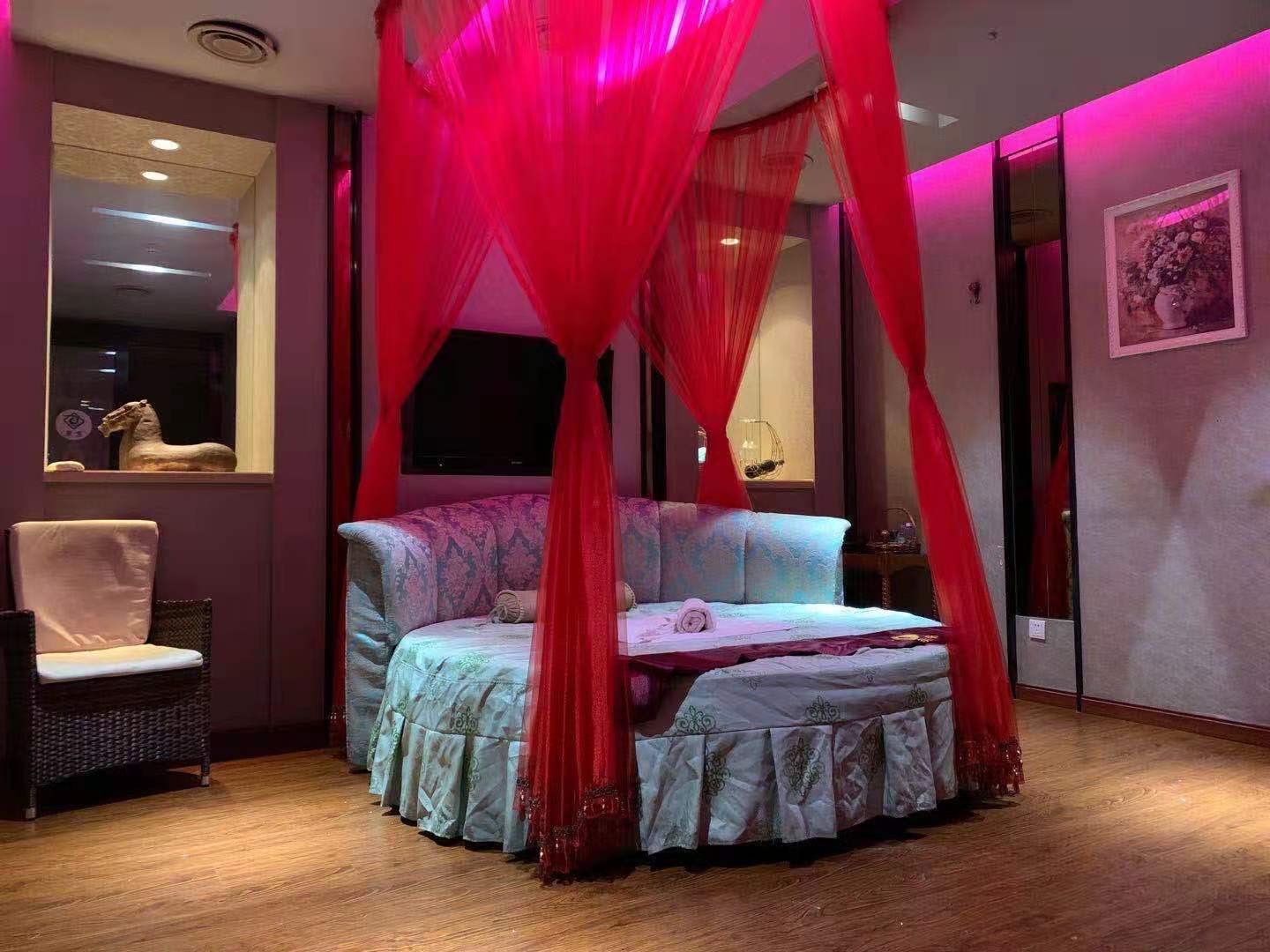 高端公寓丝足保健